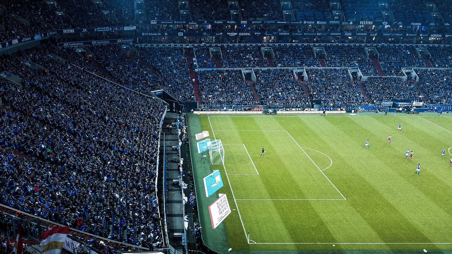 巴黎夜未眠,当佩德里用一记直塞,将瑞典的黄昏刺穿